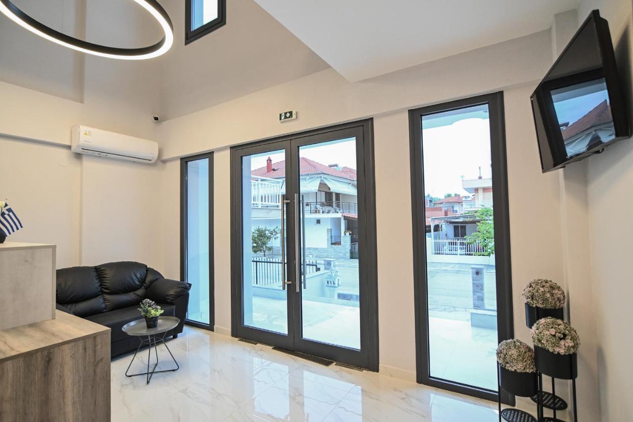 Armonia Luxury Suites Nea Vrasna Exterior photo