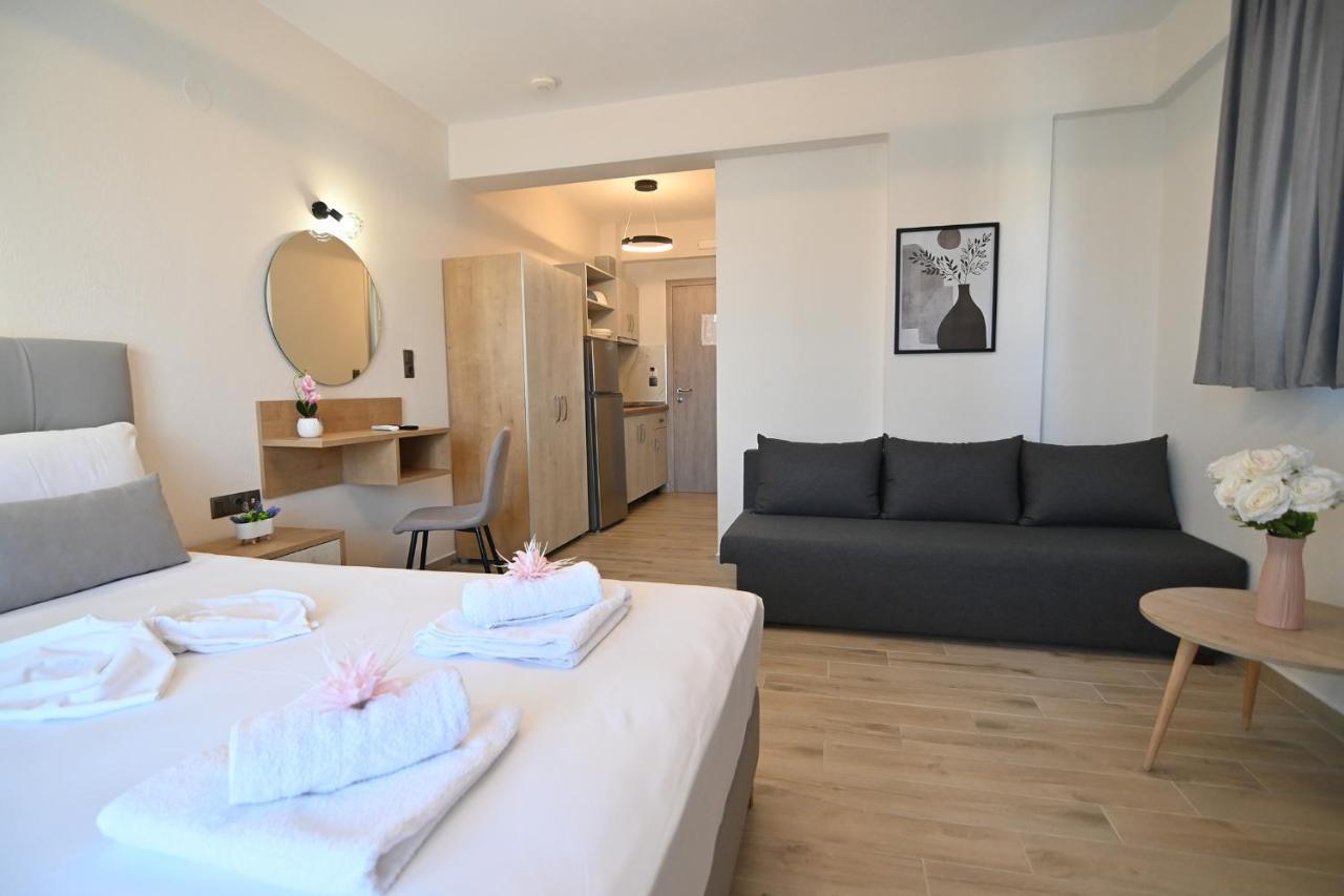 Armonia Luxury Suites Nea Vrasna Exterior photo