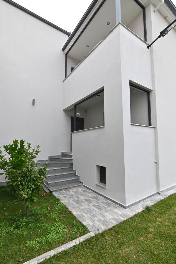Armonia Luxury Suites Nea Vrasna Exterior photo